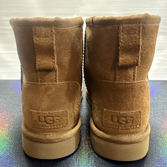 UGG Boots Women's Size 6 Chestnut Classic Mini Rubber Logo - Picture 5 of 10